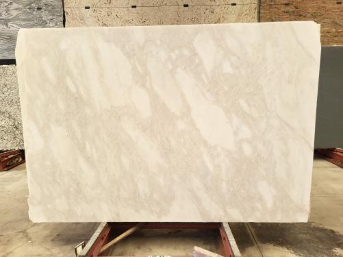 Supply diamondcut slabs 0.8 cm in natural marble CIPRIA GX18232. Detail image pictures 