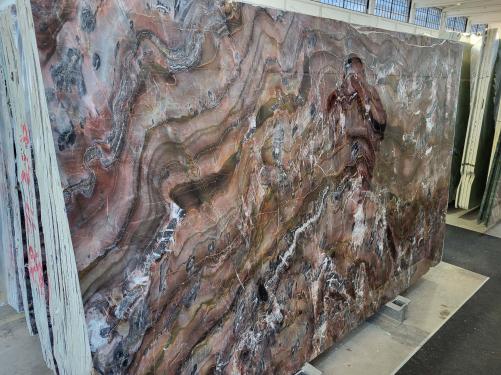 Supply polished slabs 1.8 cm in natural marble CONFUSION DL0265. Detail image pictures 