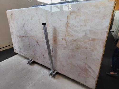 Supply polished slabs 0.8 cm in natural quartzite CRISTALLO ROSA LV0256. Detail image pictures 