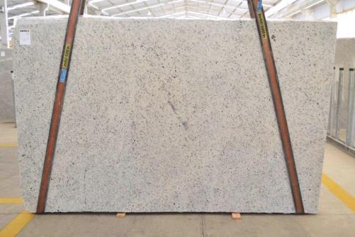 Supply polished slabs 1.2 cm in natural granite DALLAS WHITE 2612. Detail image pictures 