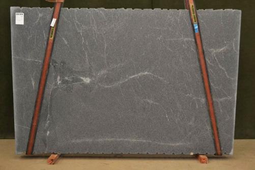 Supply honed slabs 1.2 cm in natural granite ELEGANT GREY 2588. Detail image pictures 