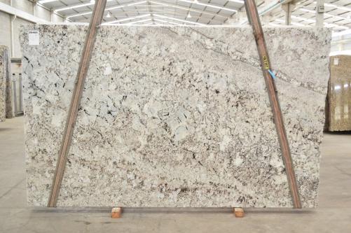 Supply polished slabs 1.2 cm in natural granite GALAXY WHITE 01099. Detail image pictures 