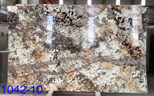 Supply polished slabs 0.8 cm in natural granite GOLDEN AGATE 1042. Detail image pictures 