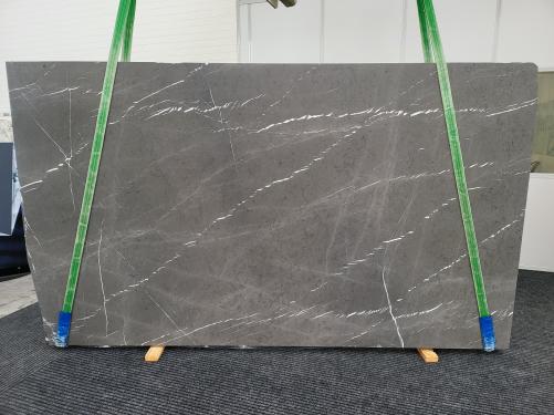 Supply honed slabs 1.2 cm in natural marble GRAFFITE 1723. Detail image pictures 
