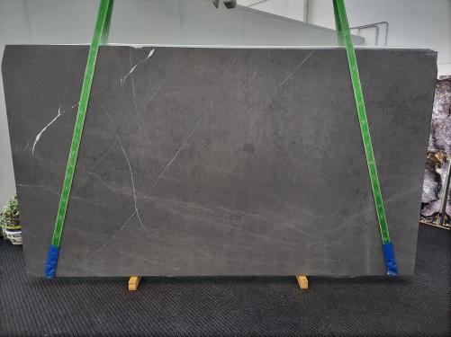 Supply honed slabs 0.8 cm in natural marble GRAFFITE 1717. Detail image pictures 