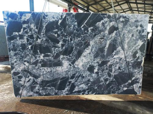 Supply sawn slabs 0.8 cm in natural quartzite GRAND ANTIQUE QUARTZITE 1854. Detail image pictures 