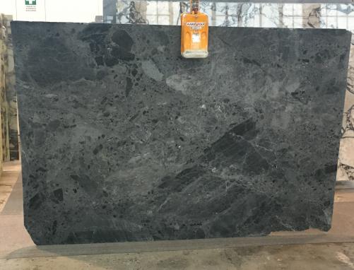 Supply honed slabs 0.8 cm in natural marble HERMES GREY AL0240. Detail image pictures 
