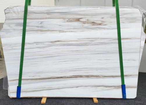 Supply polished slabs 0.8 cm in natural Dolomite LASA BIANCO VENA ORO 1609. Detail image pictures 