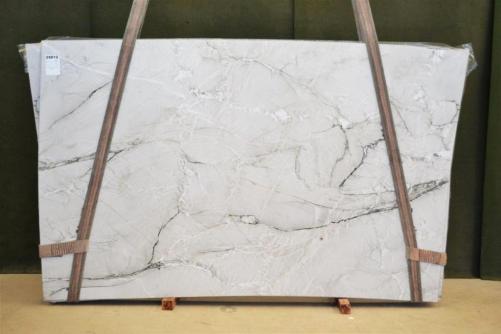 Supply polished slabs 1.2 cm in natural quartzite LE BLANC 2640. Detail image pictures 