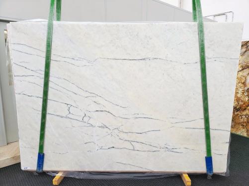 Supply honed slabs 0.8 cm in natural marble LILAC NY 1758. Detail image pictures 