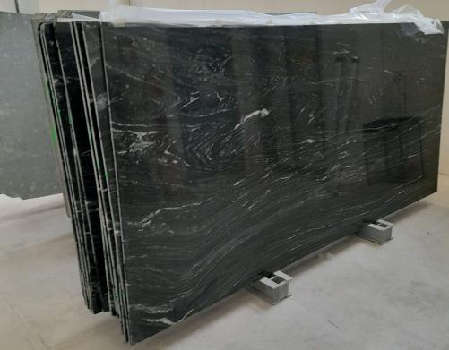 Supply polished slabs 2 cm in natural gneiss LOCARNO VERDE D240229. Detail image pictures 
