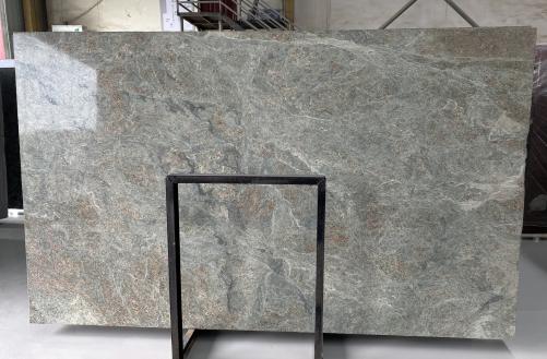 Supply polished slabs 0.8 cm in natural granite LT GREEN D2109. Detail image pictures 