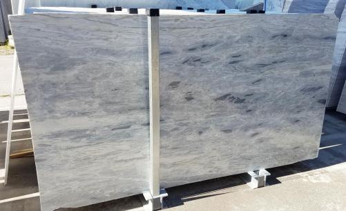 Supply polished slabs 0.8 cm in natural marble Manhattan Grey Z0586. Detail image pictures 