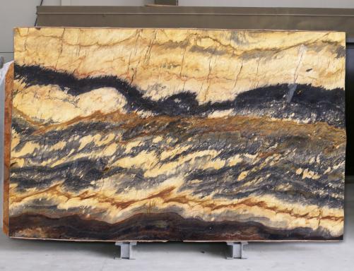 Supply polished slabs 0.8 cm in natural quartzite MUNCH C0706. Detail image pictures 