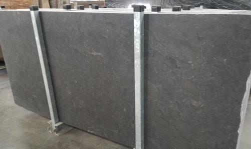 Supply honed slabs 0.8 cm in natural limestone NERO D'AVOLA 1349M. Detail image pictures 