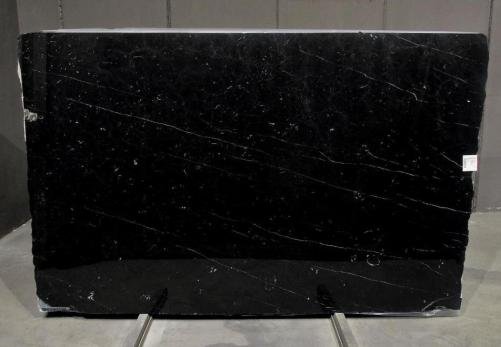 Supply polished slabs 0.8 cm in natural marble NERO MARQUINA 1758M. Detail image pictures 