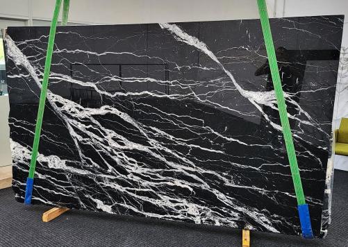 Supply polished slabs 0.8 cm in natural marble NERO MARQUINA 1643. Detail image pictures 