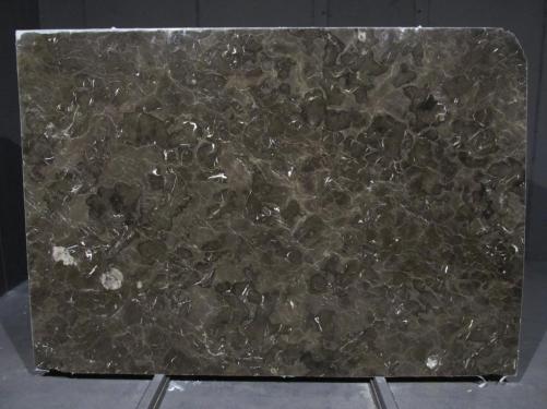 Supply polished slabs 0.8 cm in natural marble NEW EMPERADOR 1478M. Detail image pictures 