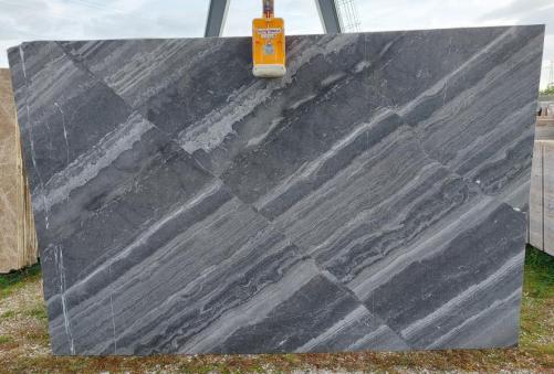 Supply honed slabs 0.8 cm in natural marble OCEANO BLU C0404. Detail image pictures 