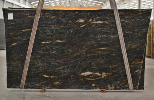 Supply polished slabs 1.2 cm in natural granite ORION BQ02296. Detail image pictures 