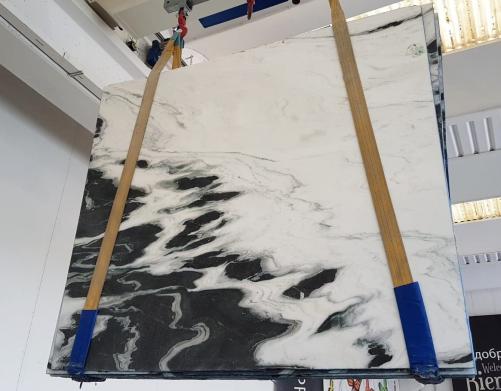Supply polished slabs 0.7 cm in natural marble PANDA UL0082. Detail image pictures 