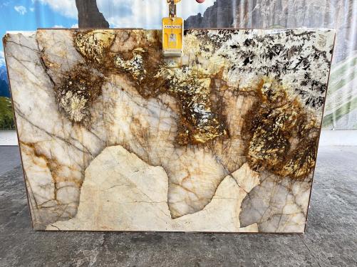 Supply polished slabs 0.8 cm in natural granite PATAGONIA C0377. Detail image pictures 
