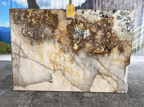 Supply polished slabs 0.8 cm in natural granite PATAGONIA C0377. Detail image pictures 
