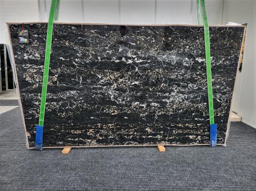 Supply polished slabs 0.8 cm in natural marble PORTORO EXTRA 1843. Detail image pictures 