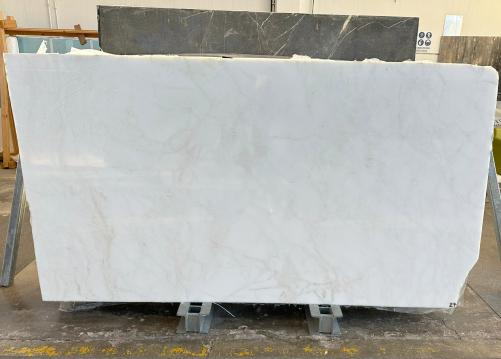 Supply polished slabs 0.8 cm in natural marble RHINO WHITE S0250A. Detail image pictures 