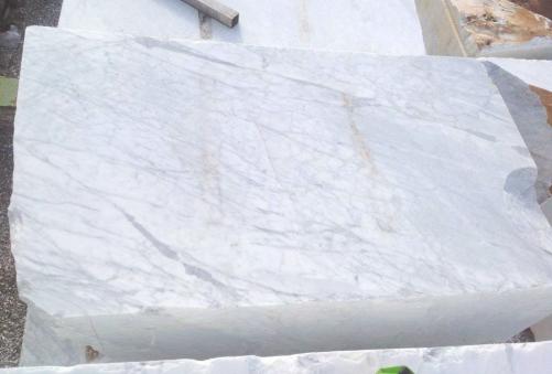 Supply diamondcut blocks 1.2 cm in natural marble STATUARIETTO 288. Detail image pictures 