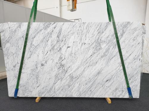 Supply honed slabs 1.2 cm in natural marble STATUARIETTO 1608. Detail image pictures 