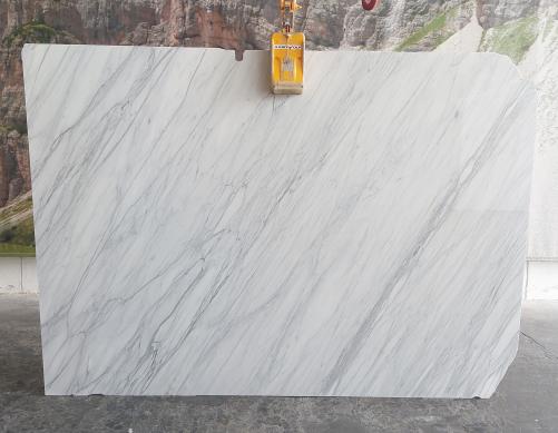 Supply polished slabs 0.8 cm in natural marble STATUARIO CARRARA DL0176. Detail image pictures 