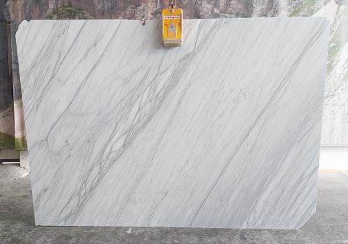 Supply polished slabs 0.8 cm in natural marble STATUARIO CARRARA DL0176. Detail image pictures 