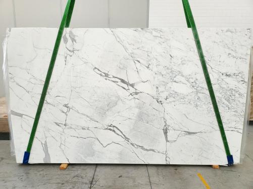 Supply polished slabs 0.8 cm in natural marble STATUARIO VENATO 1730. Detail image pictures 