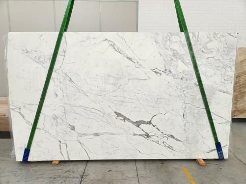 Supply polished slabs 0.8 cm in natural marble STATUARIO VENATO 1730. Detail image pictures 