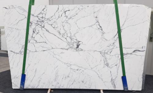 Supply polished slabs 0.8 cm in natural marble STATUARIO VENATO SG 973. Detail image pictures 