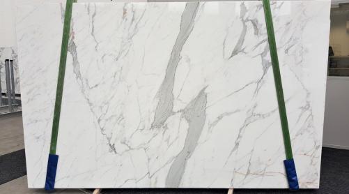 Supply polished slabs 0.8 cm in natural marble STATUARIO VENATO GL 959. Detail image pictures 