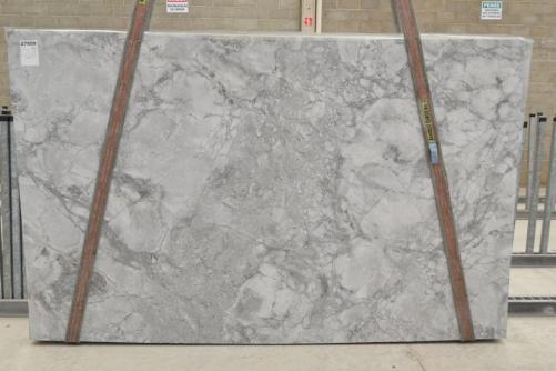 Supply polished slabs 1.2 cm in natural Dolomite SUPER WHITE 2532. Detail image pictures 