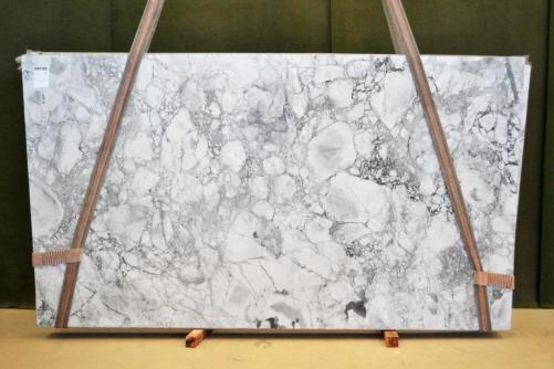 Supply polished slabs 1.2 cm in natural Dolomite SUPER WHITE 2633. Detail image pictures 