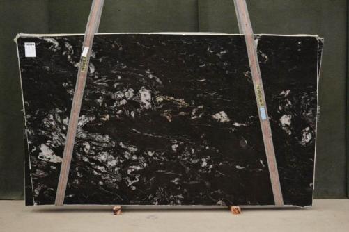 Supply polished slabs 1.2 cm in natural granite TITANIUM 2490. Detail image pictures 