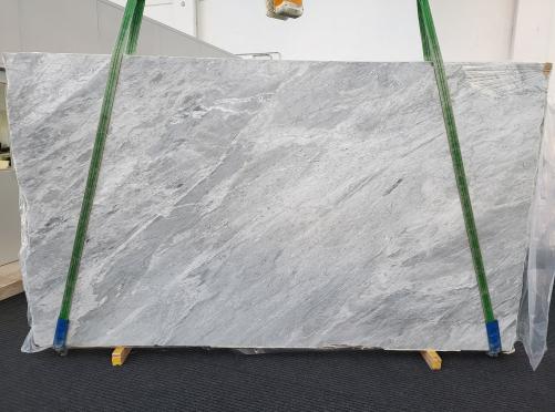 Supply honed slabs 0.8 cm in natural marble TRAMBISERA 1697. Detail image pictures 
