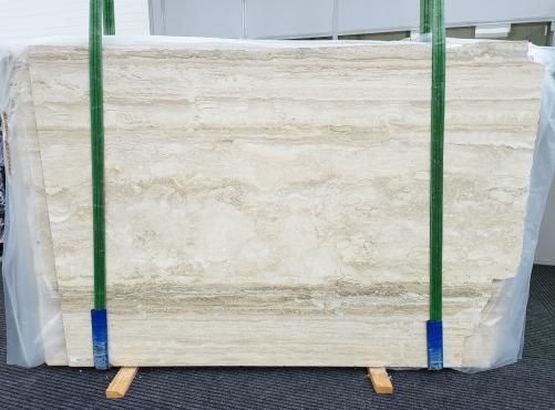 Supply honed slabs 0.8 cm in natural travertine TRAVERTINO ALABASTRINO 1661. Detail image pictures 