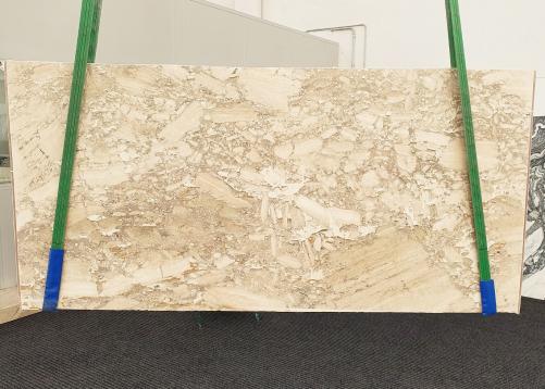 Supply honed slabs 1.2 cm in natural travertine TRAVERTINO SPARTACUS 1321. Detail image pictures 