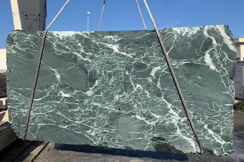 Supply diamondcut blocks 39.4 cm in natural marble VERDE ALPI 1808M. Detail image pictures 
