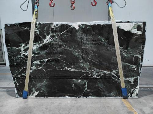 Supply diamondcut slabs 0.8 cm in natural marble VERDE ALPI 2064M. Detail image pictures 