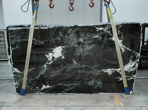 Supply diamondcut slabs 0.8 cm in natural marble VERDE ALPI 2064M. Detail image pictures 