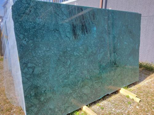 Supply polished slabs 0.8 cm in natural marble VERDE GUATEMALA DL0092. Detail image pictures 