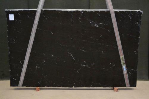 Supply polished slabs 1.2 cm in natural granite VIA LATTEA 2577. Detail image pictures 