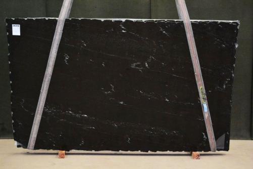 Supply polished slabs 1.2 cm in natural granite VIA LATTEA 2577. Detail image pictures 