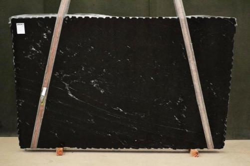Supply polished slabs 1.2 cm in natural granite VIA LATTEA 2589. Detail image pictures 
